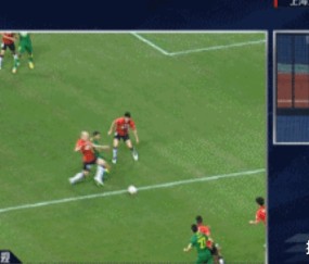  VAR技术改变比赛走向，争议判罚引发热议