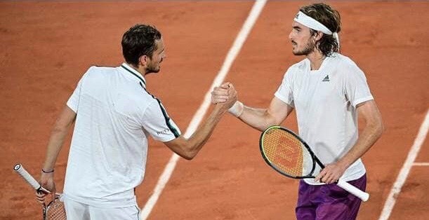  西西帕斯单反建功，雅典赛主场折桂