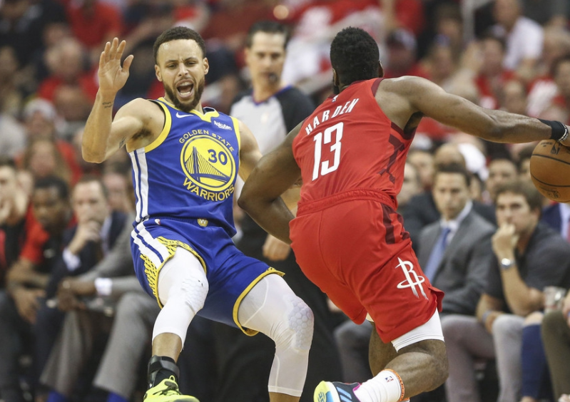  勇士末节发力客场轻取独行侠