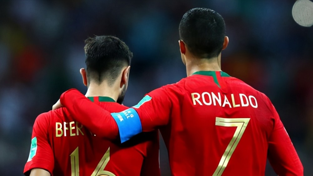  世界足坛转会窗开启，巨星流动掀波澜