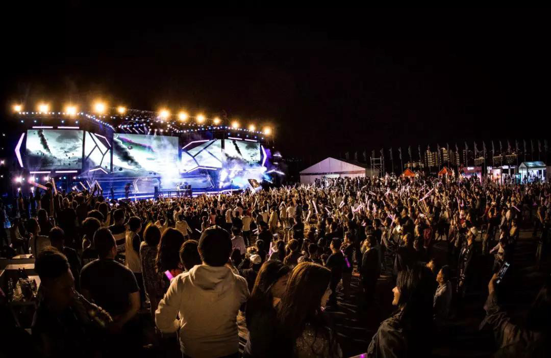  电竞巾帼英豪绽放赛场别样风采